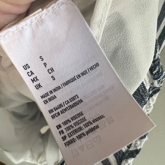 American eagle AEO spaghetti strap blue white striped v neck lined romper small - Picture 10 of 12